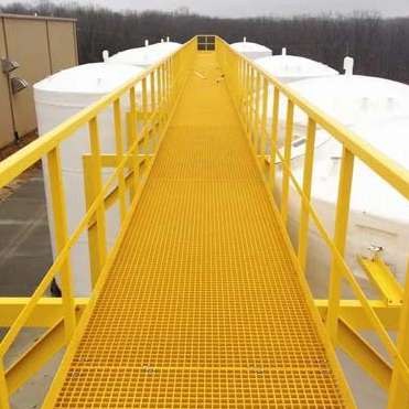 Steel walkway grating